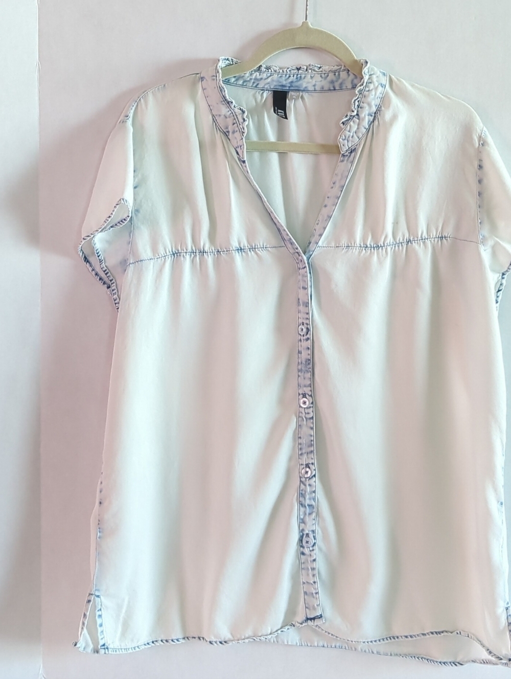 Kut From The Kloth Blue Acid Wash Lightweight  Button-up Shirt Size XL